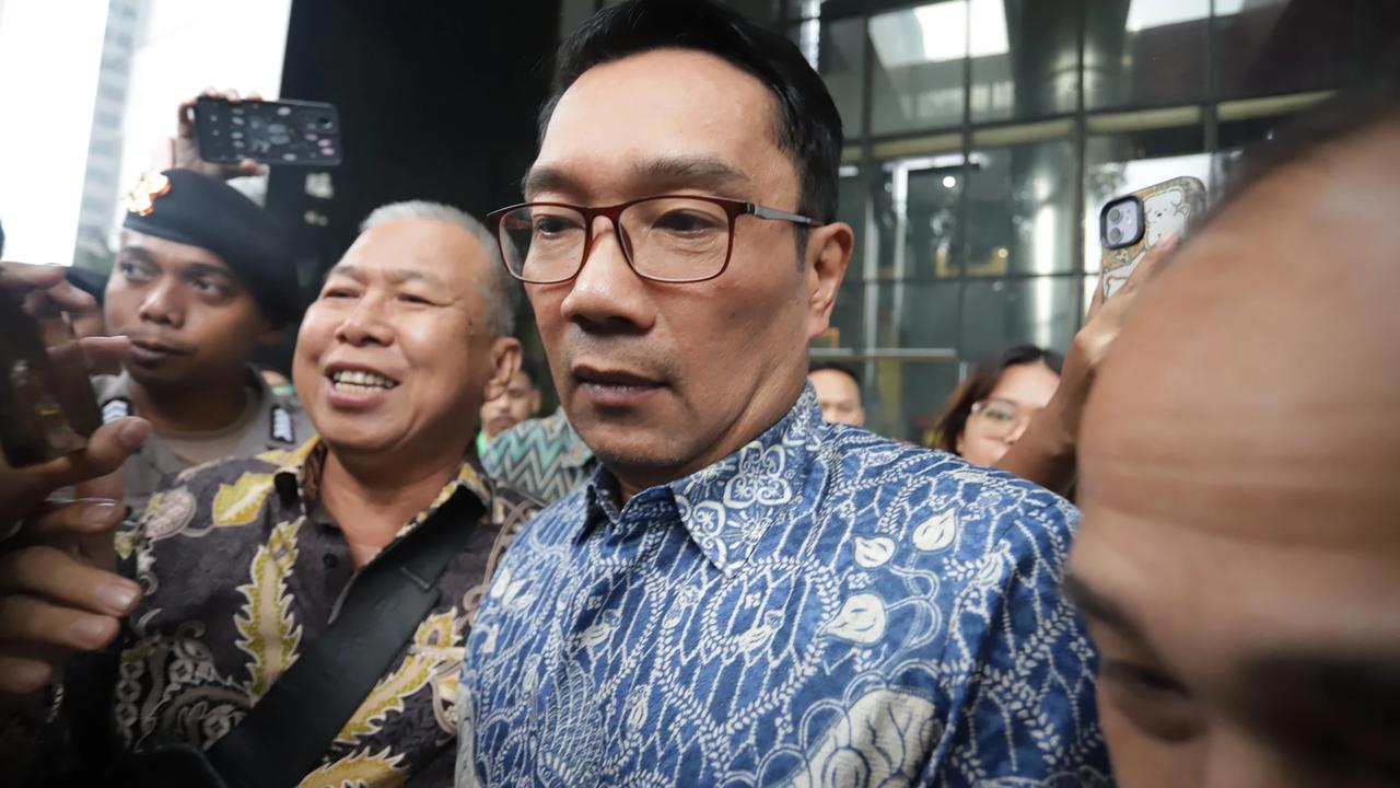 FOTO: Ridwan Kamil Penuhi Pemeriksaan KPK Terkait Kasus Korupsi Pengadaan Iklan Bank BJB