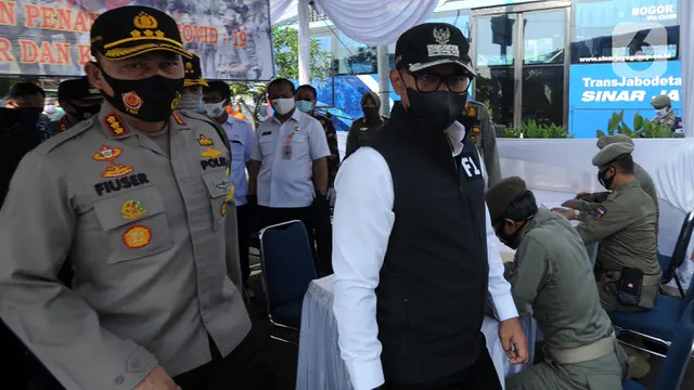 FOTO: Wali Kota Bogor Cek Penerapan Protokol Kesehatan di Pasar Ciawi