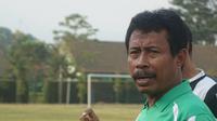 Pelatih Persebaya United, Ibnu Grahan. (Bola.com/Zaidan Nazarul)