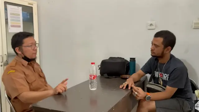 Panji Petualang Memeriksakan Kondisinya ke Dokter. Panji Petualang Masih Hidup Usai Digigit Ular Kobra tapi Harus Berjuang Melawan Penyakit Diabetes. Kondisi Ini Bikin Panji Petualang Kurus (Foto: Youtube Adventurer's banner)