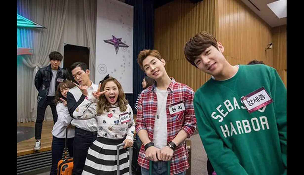 Sifat Henry 'Super Junior-M' yang ceria membuat suasana syuting menjadi lebih asyik. (naver.com)