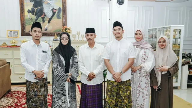 Ketum Partai Solidaritas Indonesia (PSI) Kaesang Pangarep melanjutkan rangkaian Safari Ramadan