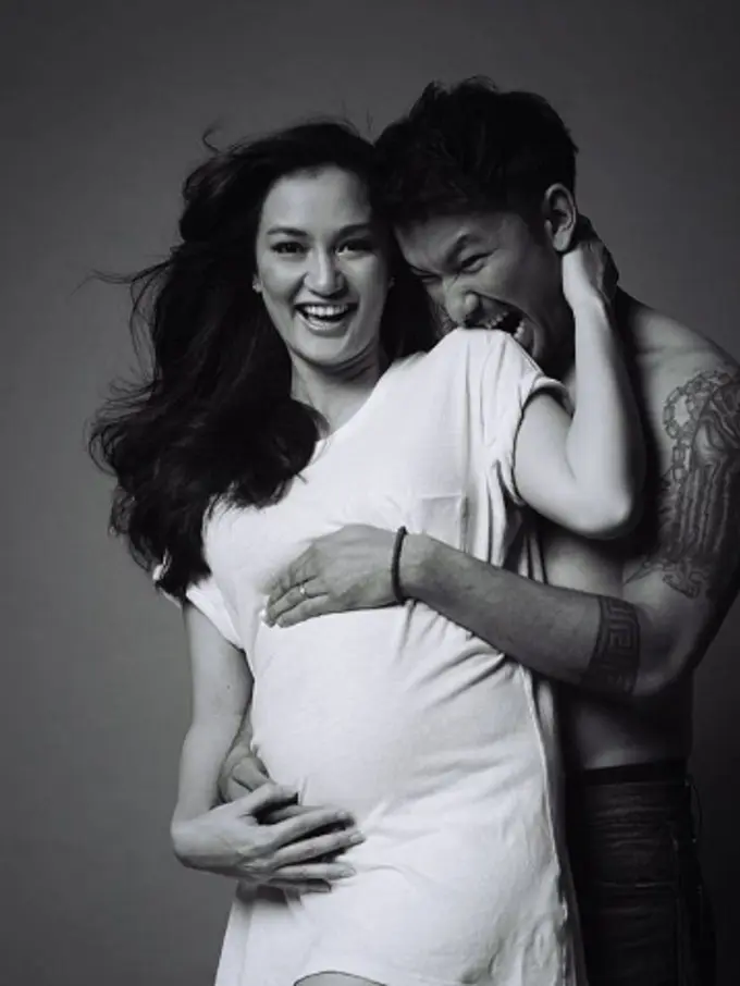 Rio Dewanto dan Atiqah Hasiholan