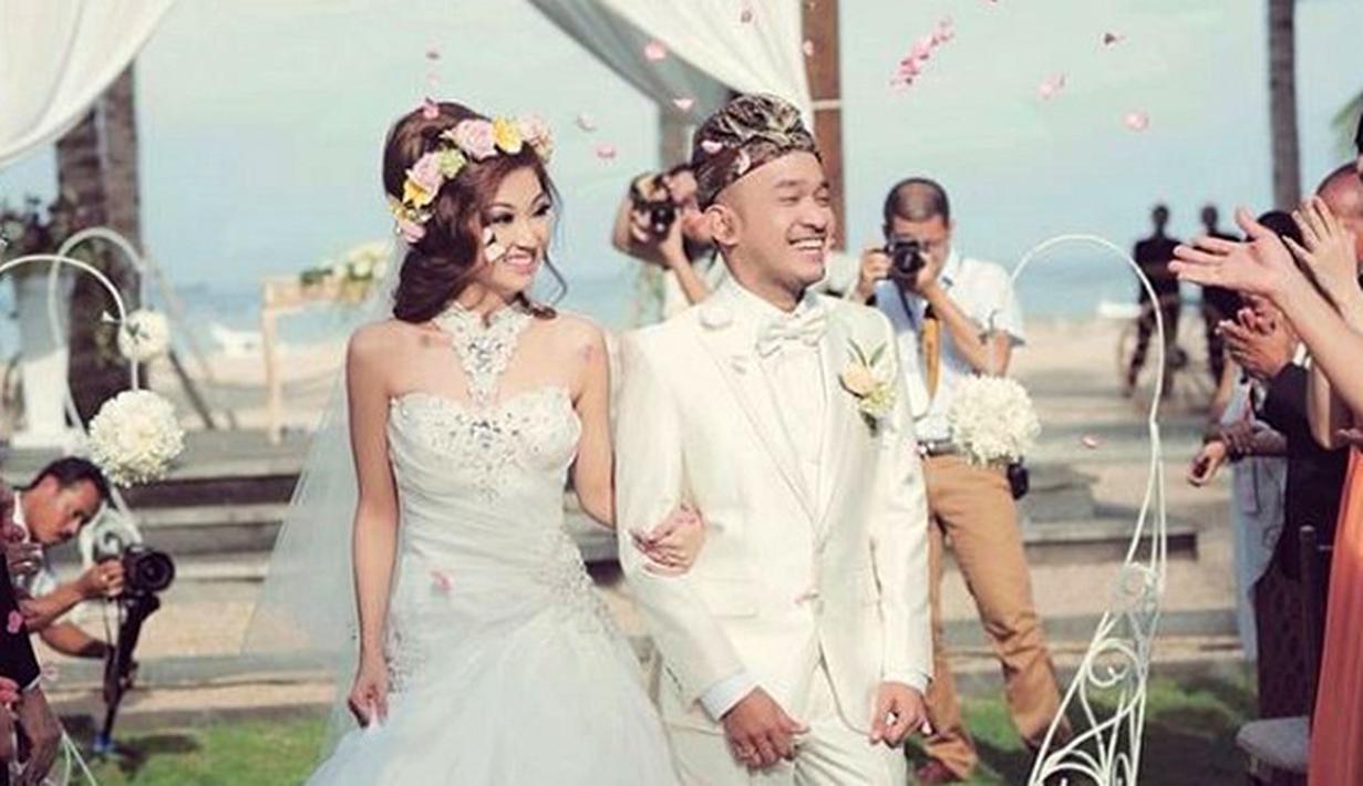 Empat Kali Ruben Onsu Nembak Sarwendah - Photo Bintang.com