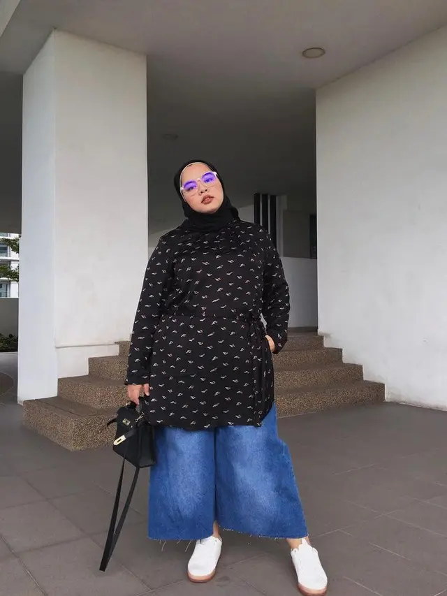 5 Tips Fashion Hijab untuk Wanita Gemuk, Bikin Lebih Percaya Diri dan Stylish