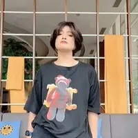 Selain Rina Nose, penampilan Chika Jessica juga cukup mencolok. Bahkan, secara terang-terangan dia menyatakan sedang cosplay menjadi Jeje Slebew, salah satu konten kreator yang viral di Citayam Fashion Week. (Instagram/chikajessica88)