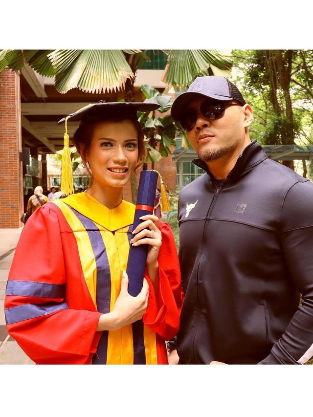 Potret mesra Deddy Corbuzier dan Sabrina Chairunnisa