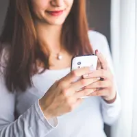 Kejutan romantis tak selalu burujung bahagia, seperti yang dialami perempuan ini... (Sumber Foto: Pexels)