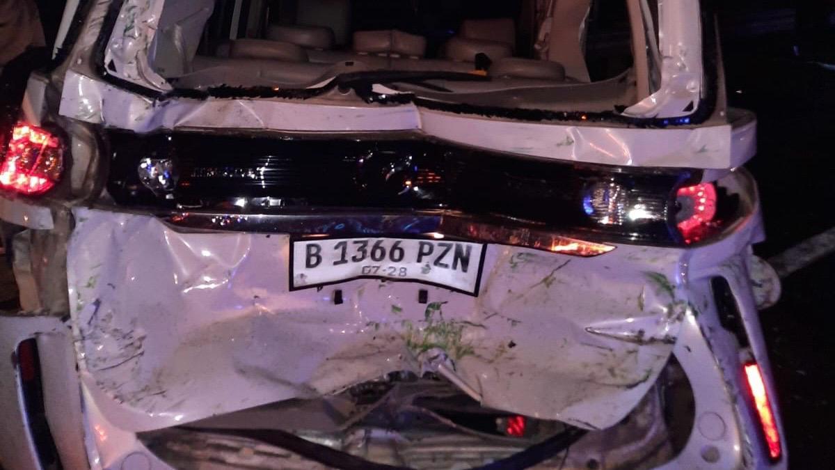 Truk Kontainer Hantam Deretan Mobil di Tol Cipularang, 2 Tewas dalam Tabrakan Beruntun