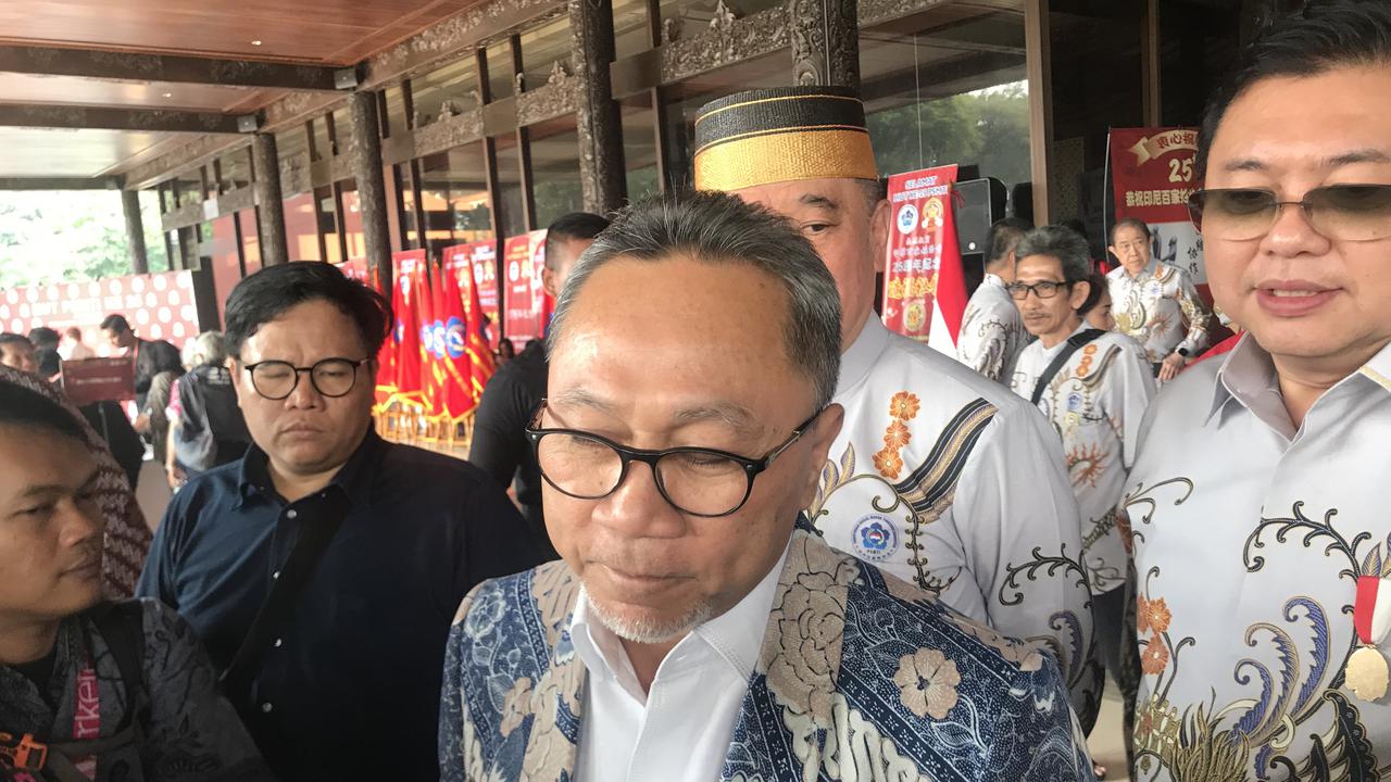 Menteri Perdagangan (Mendag) Zulkifli Hasan dalam acara HUT Paguyuban Sosial Marga Tionghoa, di Gedung Sasono Utomo, TMII, Jakarta Timur, Senin, (2/10/2023). (Elza/Liputan6.com)