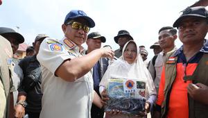 Pastikan Penanganan Darurat Berjalan Cepat, Kasatgas Tito Karnavian Tinjau Pengungsi di Aceh Utara