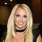 Britney Spears dengan terang-terangan mengaku melakukan lip injections. (Getty Images/Cosmopolitan)