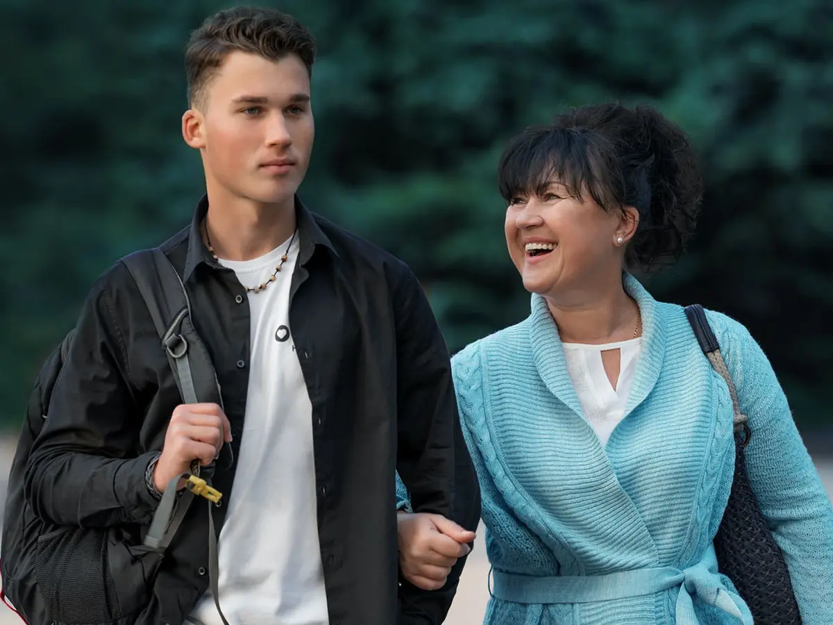 Tersembunyi Dalam Melodi: Arti Mimpi Mendengar Suara Ibu