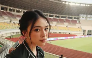 Anneth Delliecia Hadir di Stadion Dukung Hokky Caraka, Diduga Dekat
