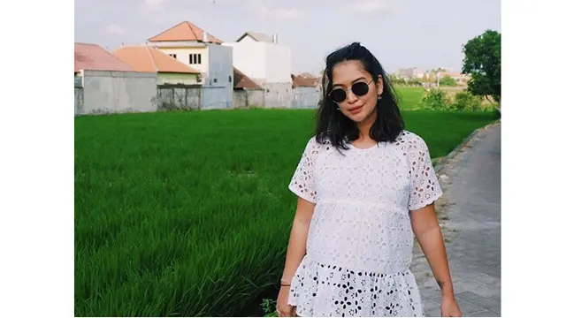 Melahirkan Anak Pertama, Ini 6 Potret Perjalanan Kehamilan Anneke Jody