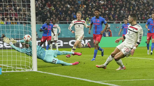 Foto: Momen Gol Perdana Diogo Dalot pada Musim Ini saat Bawa MU Tak Terkalahkan di Liga Europa