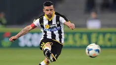 Berikut video assist terbaik dari channel youtube Serie A. Assist Antonio Di Natale menangkan Udinese atas Chievo Verona.