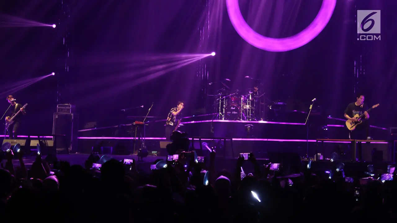 CNBLUE