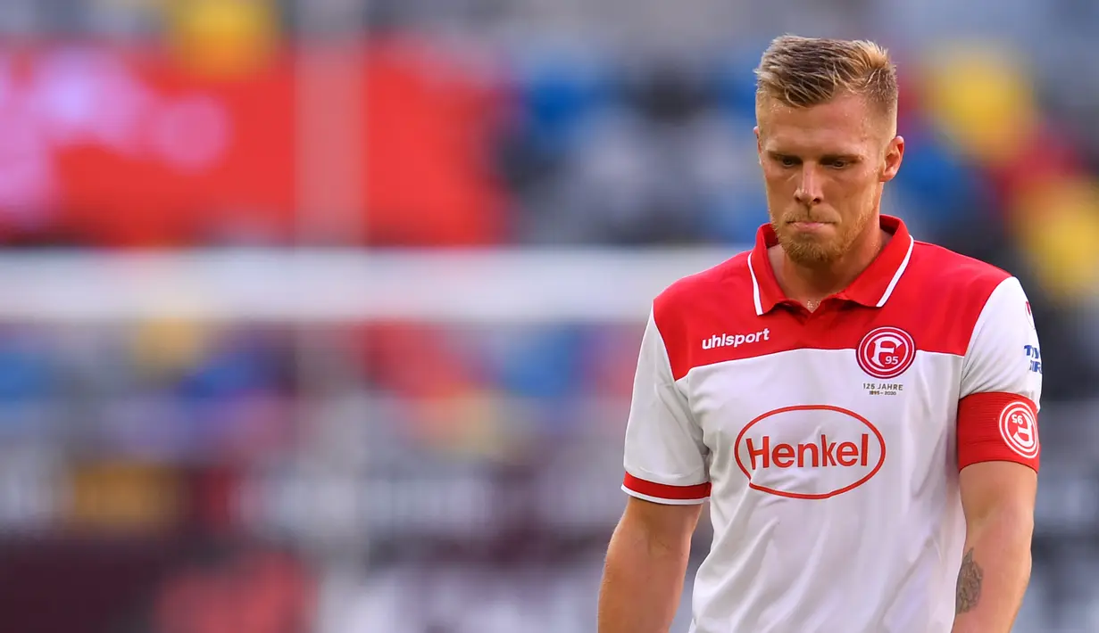 4. Rouwen Hennings (14 gol) - Hennings telah menyumbangkan 14 gol untuk Fortuna Dusseldorf di kompetisi Bundesliga musim ini. Namun sayang, Fortuna berada posisi 16 dan terancam di zona degradasi. (AFP/Marius Becker/pool)