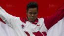Pepanah Indonesia, Prima Wisnu, merayakan kemenangan saat final SEA Games cabang panahan nomor compound di National Sports Council, Kuala Lumpur, Rabu (16/8/2017). Dirinya meraih emas setelah mengalahkan Malaysia. (Bola.com/Vitalis Yogi Trisna)