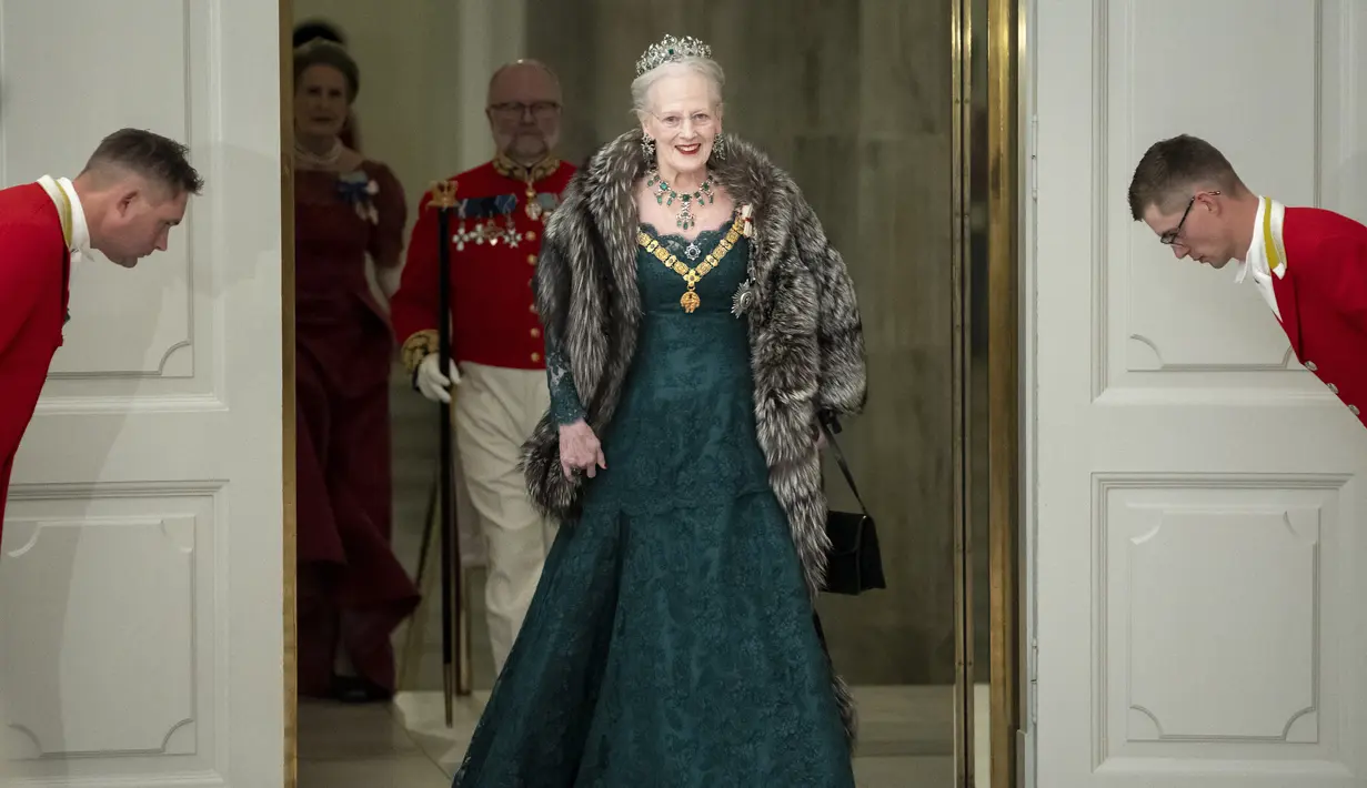 <p>Tanggal tersebut merupakan hari peringatan naik takhta pada usia 31 tahun setelah kematian ayahnya, Raja Frederik IX. (Mads Claus Rasmussen / Ritzau Scanpix / AFP)</p>
