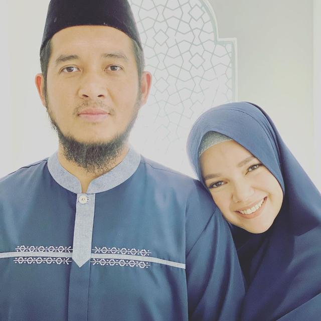 6 Artis Blasteran Ini Menikah dengan Pria Asli Indonesia, Harmonis