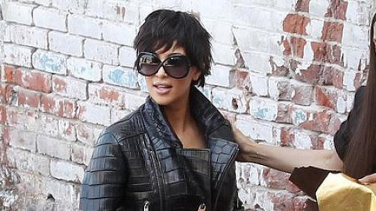 Seksinya Kim Kardashian dengan rambut baru