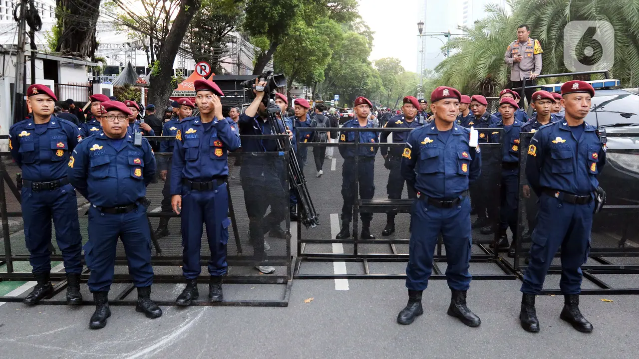 Terkait persiapan pengamanan debat capres perdana Pilpres 2024, Kapolres Metro Jakarta Pusat Kombes Susatyo Purnomo mengatakan sebanyak 2.120 aparat gabungan TNI-Polri akan disiagakan.