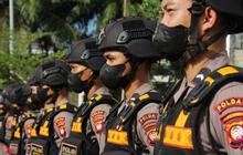 Jenderal Bintang 3 KW Diinterogasi Propam, Seragam Dinasnya Lain dari yang Lain Jadi Sorotan
