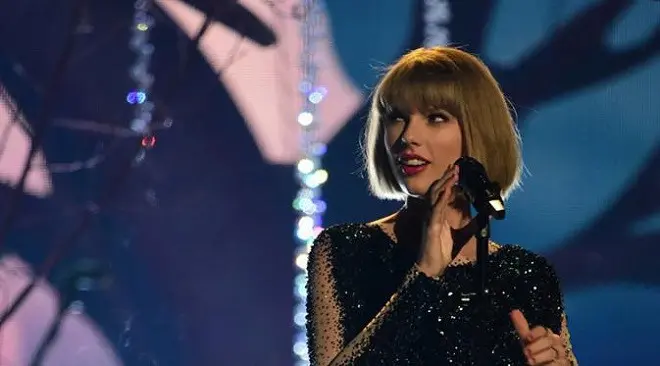 Intip gaya Taylor Swift mulai dari berpenampilan manis hingga terlihat lebih sensual. (AFP/Robyn Beck)