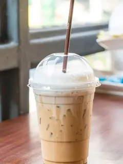 Ilustrasi Es Kopi Susu (Photo by topntop26 on Freepik)