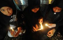 Aksi lilin antikorupsi di Bundaran HI