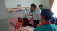 Alami Benturan di Kepala, Striker Ini Masuk Rumah Sakit