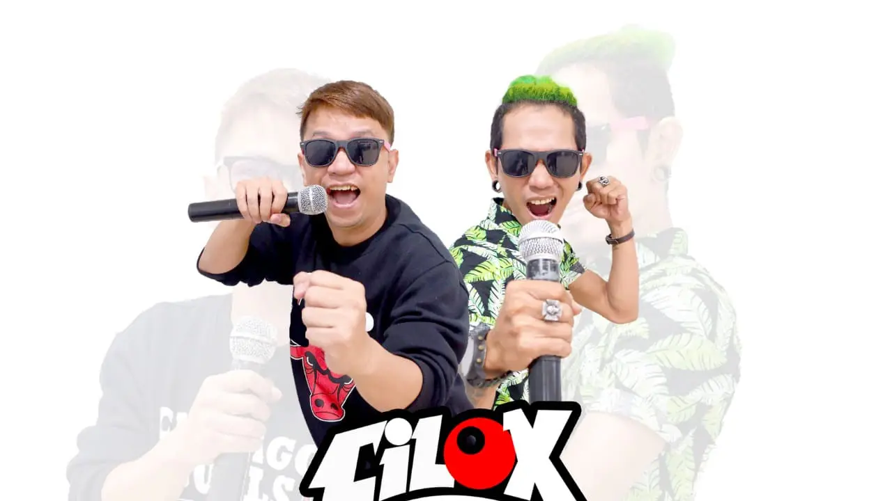 Cilox merupakan grup duo komedi yang beranggotakan Daus Rojali dan Ipnak Goblocs.