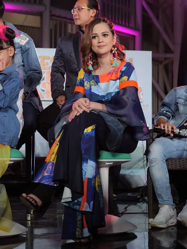 [Fimela] Cut Meyriska