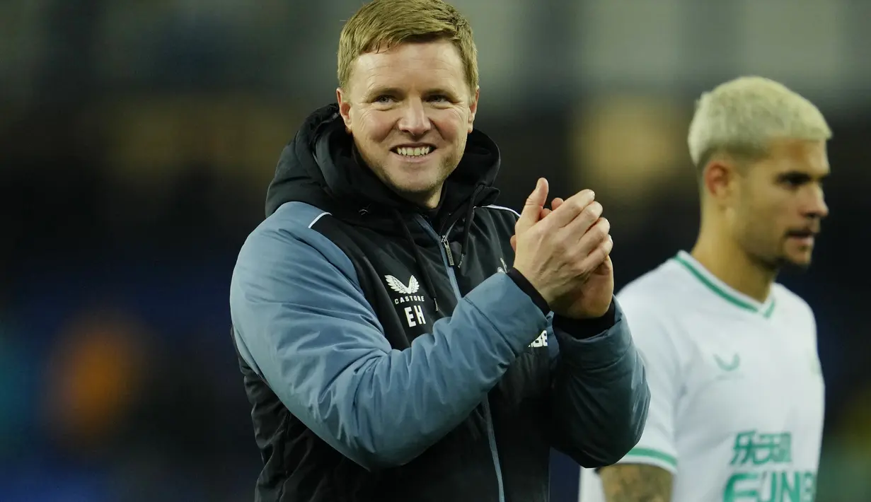 Kemenangan ini mengantar Newcastle berada di posisi ketiga klasemen dengan mengemas 62 poin. Sedangkan Everton berada diurutan kesembilan belas dengan 27 poin. (AP Photo/Jon Super)