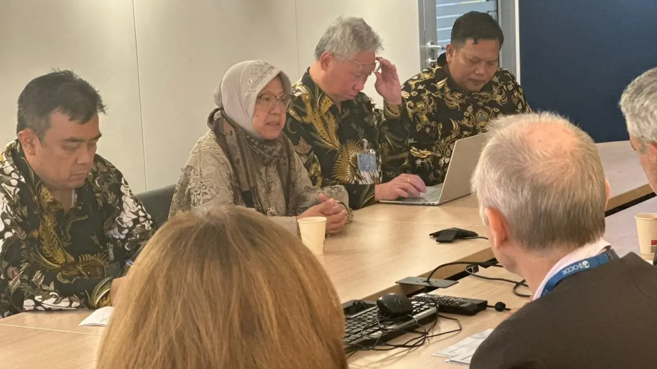 Menteri Sosial Republik Indonesia, (Mensos RI) Tri Rismaharini