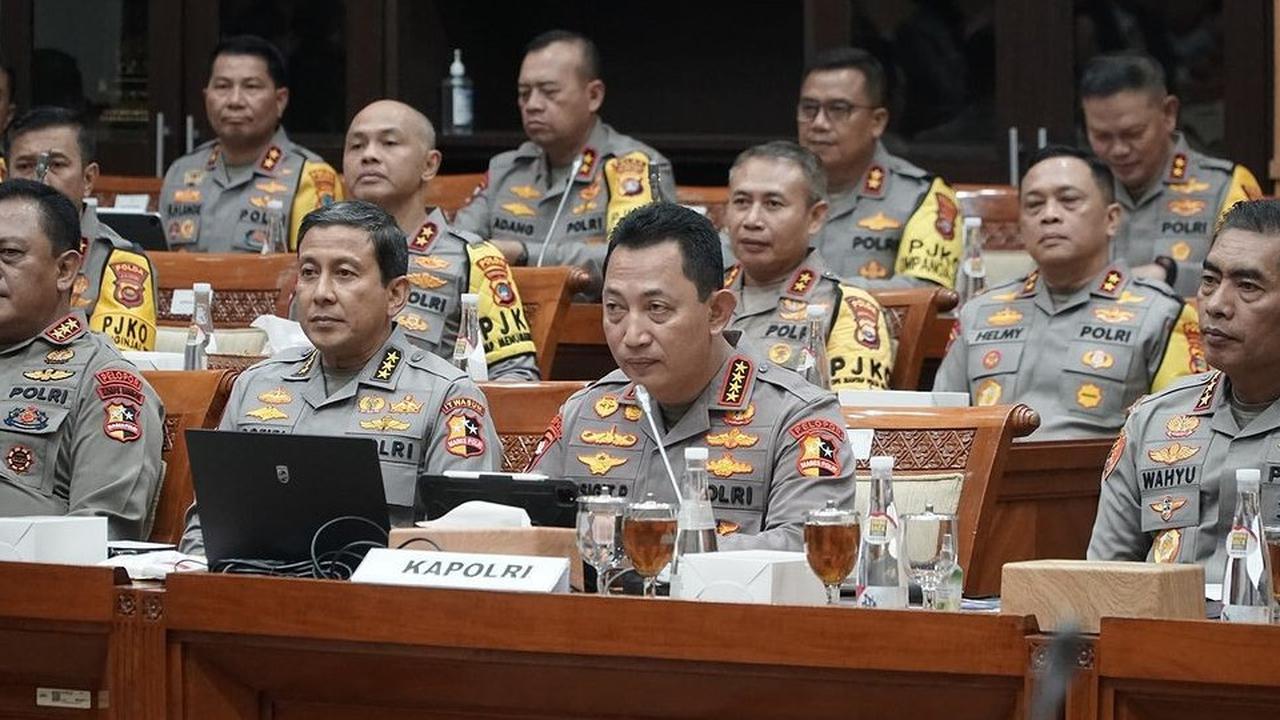VIDEO: Komisi III Singgung Jenderal Fadil Depan Kapolri, Blak-blakan Beli Narkoba Dari Polisi