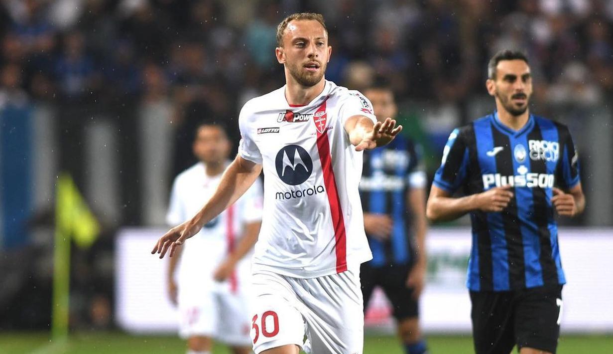 Biaya transfer yang sudah disepakati kedua klub adalah 7,5 juta Euro. (FOTO: instagram.com/carlos.augusto99/)