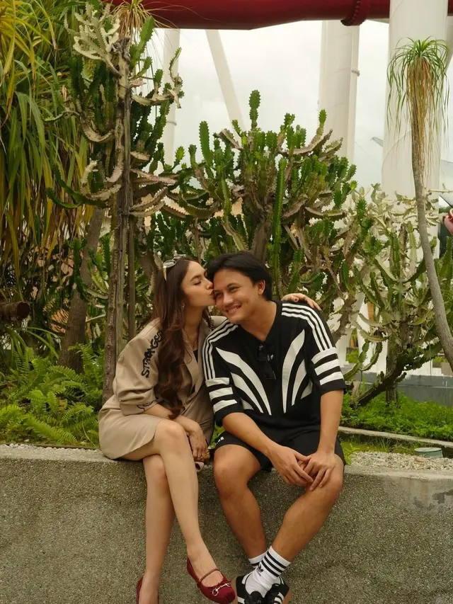 Rizky Febian dan Mahalini Nikmati Liburan Seru di Singapura Bersama Adik-Adiknya (Instagram/@rizkyfbian)