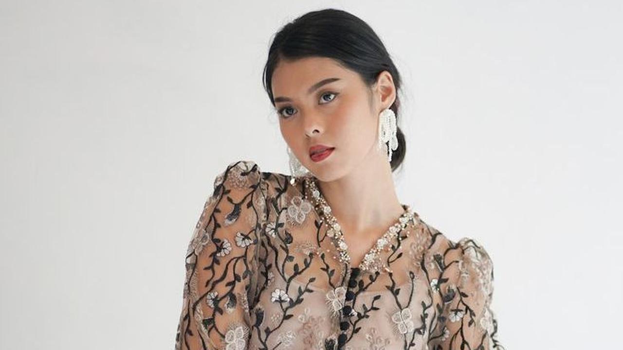 <b>Tampil Kekinian dengan Kebaya Modern</b>