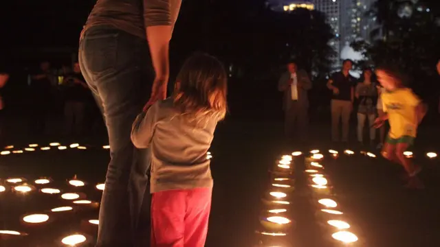 Hotel Ini Gelar Earth Hour dengan Cahaya Lilin di Batok Kelapa