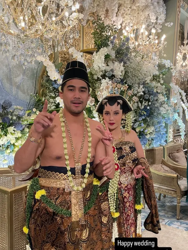 Anggika Bolsterli dan Omar