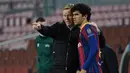 Carles Alena (Getafe). Tidak banyak mendapat menit bermain reguler di bawah Ronald Koeman, hingga rela dipinjamkan ke Getafe, tim sekelas Burnley di Liga Inggris. (AFP/Lluis Gene)