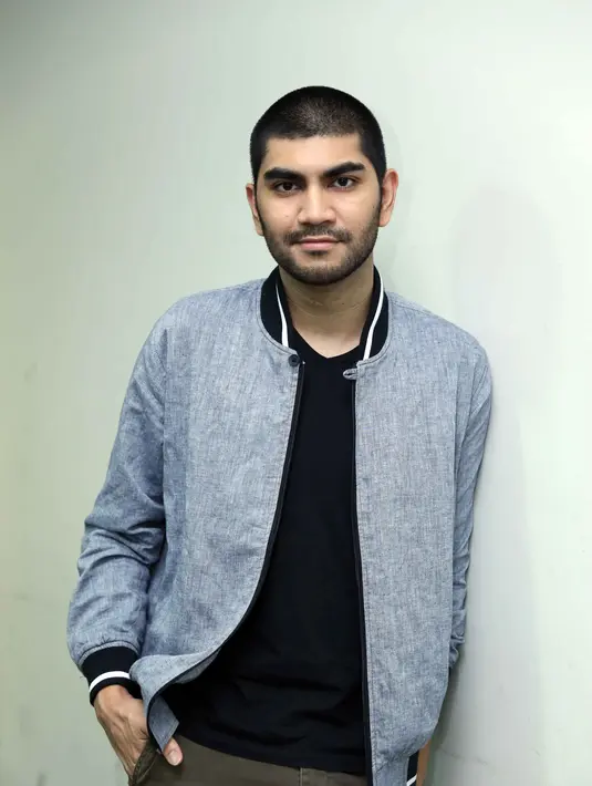 Untuk sepuluh episode, serial ini hanya menjalani sehari syuting. Film ini tayang pada 15 Maret 2016 hanya di video.com. Dengan durasi per episodenya, dua sampai empat menit.(Nurwahyunan/Bintang.com)