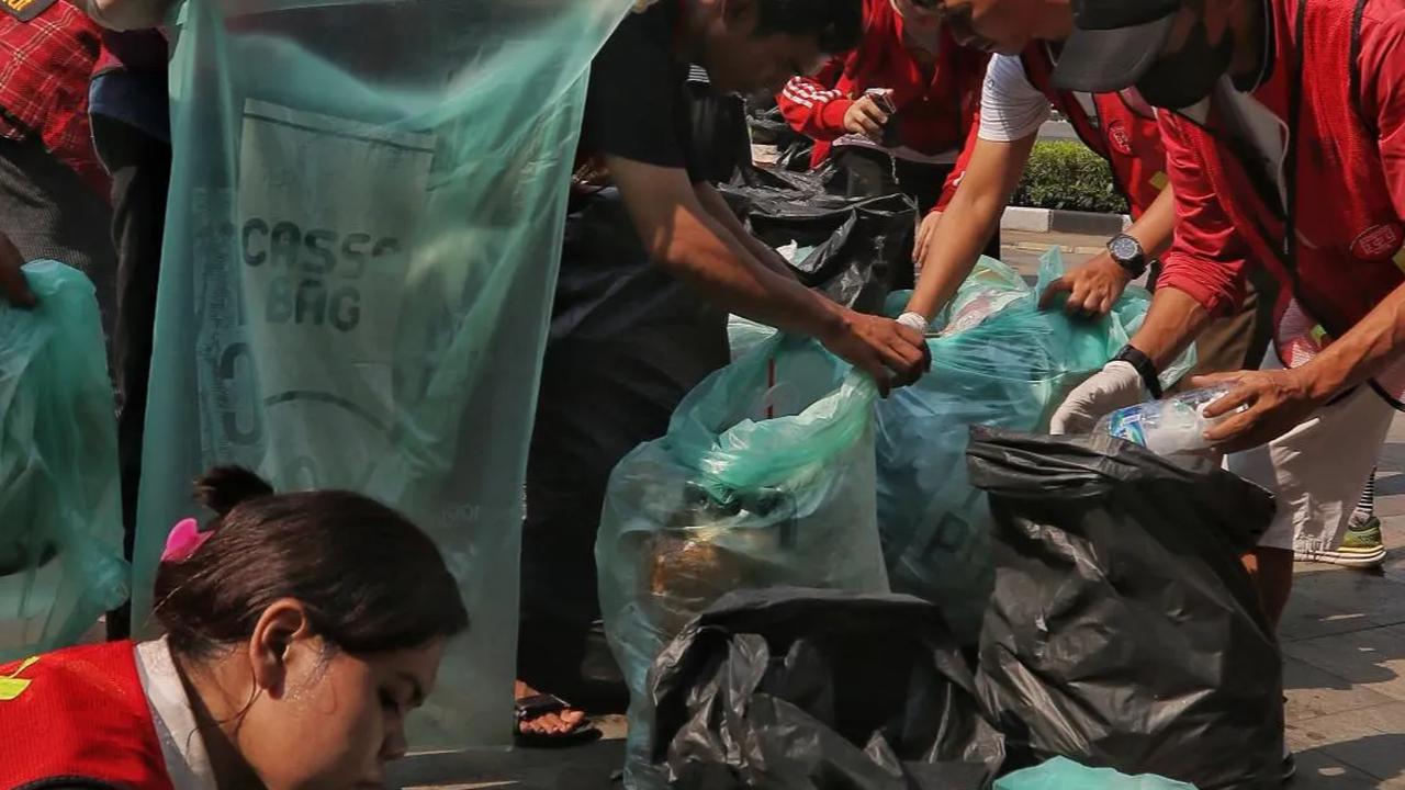 Gaji Tukang Sampah di Indonesia