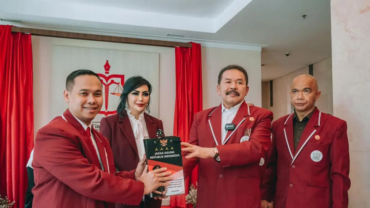 Jaksa Agung ST Burhanuddin (kedua dari kanan) meresmikan Sekolah Tinggi Ilmu Hukum (STIH) Adhyaksa (Istimewa)