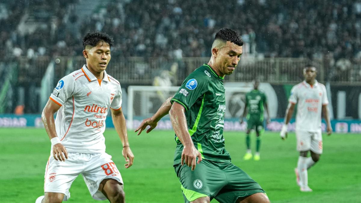 Pieter Huistra Kecewa PSS Kalah dari Borneo FC: Kartu Merah Mengubah Segalanya