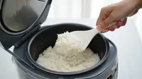7 Cara Membersihkan Panci Rice Cooker agar Tidak Mengelupas dan Tetap Aman