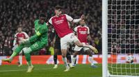 Arsenal kini bercokol di puncak klasemen sementara dengan koleksi 12 poin. (AP Photo/Kin Cheung)